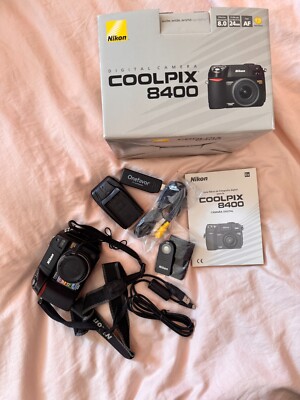 Nikon COOLPIX 8400 8.0MP Digital Camera - Black (Tested/Working)