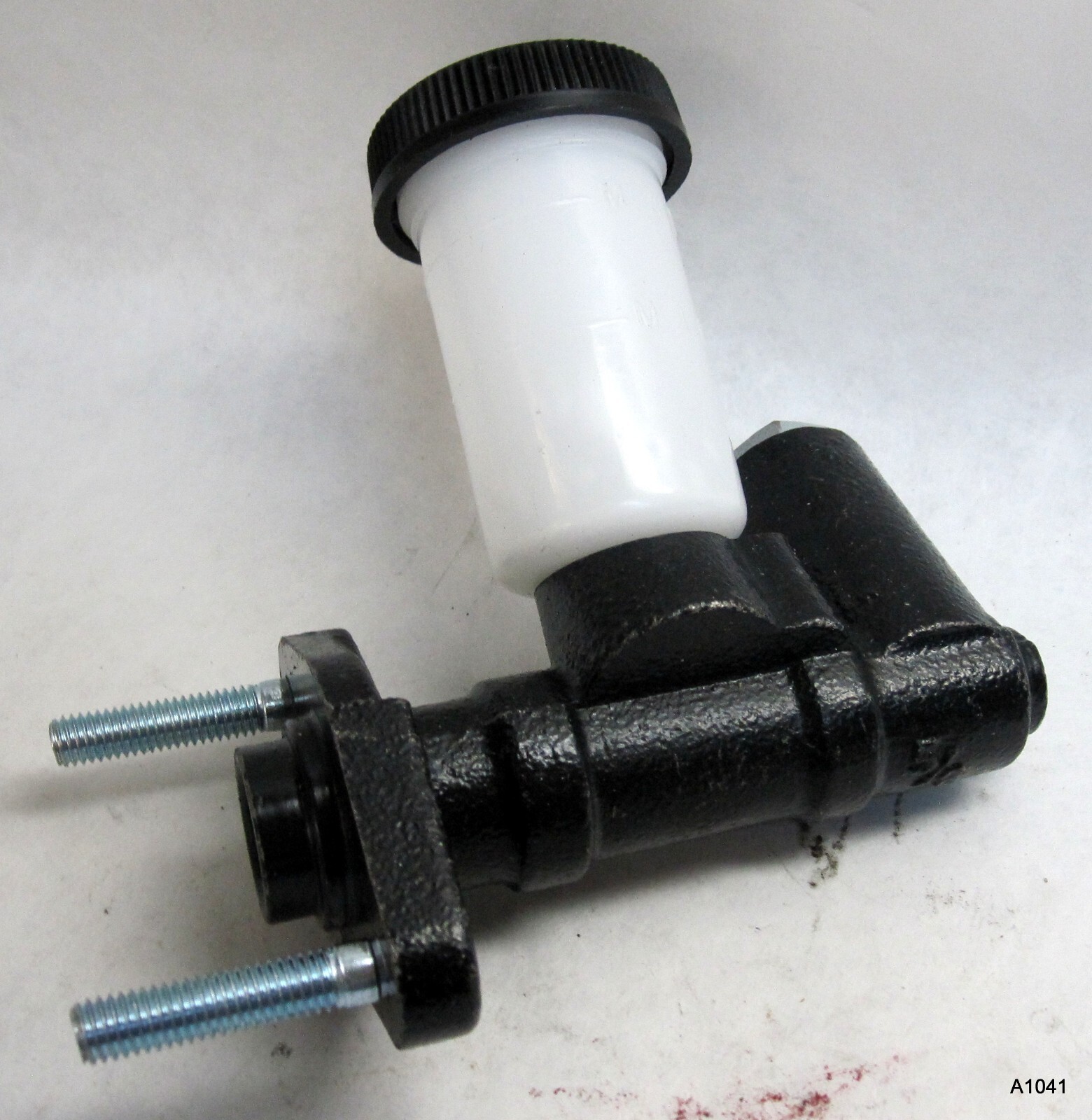 CM111151 Clutch Master Cylinder With Reservoir for Mazda B2000, B2200