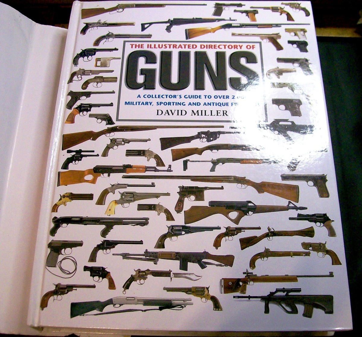 Illustrated Directory of Guns Book 
