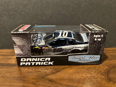 DANICA PATRICK Aspen Dental NASCAR ミニカー Danica Patrick 2016 #10 Aspen Dental Tooth Fairy SS Stewart-Haas 1