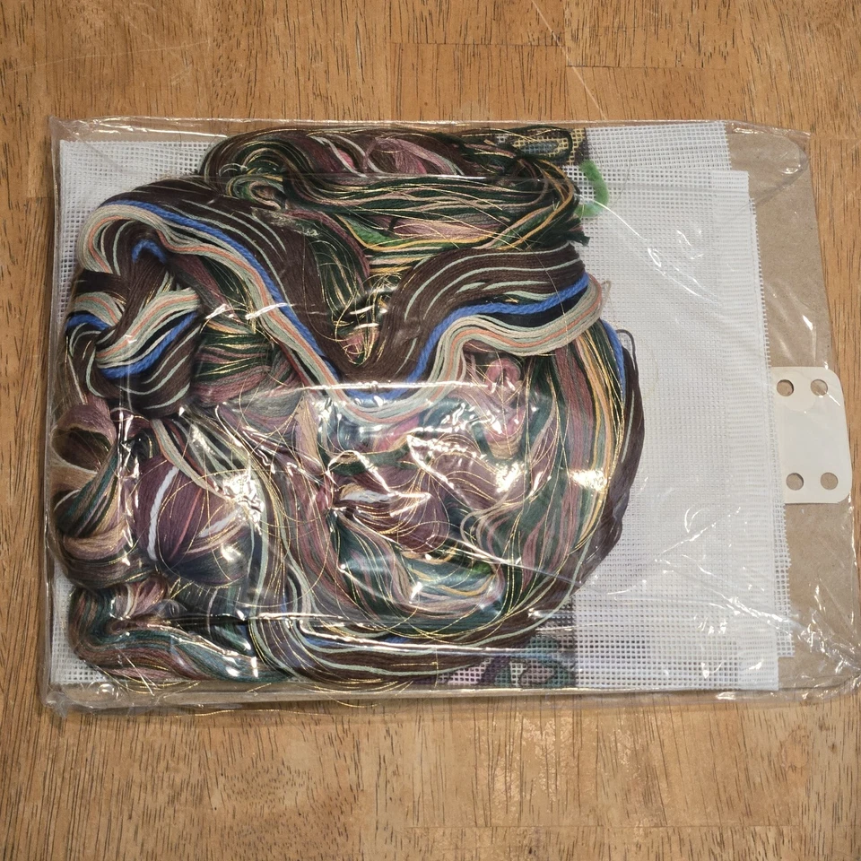 Dimensiones ~ÁNGEL TAPIZ~ KIT PUNTA AGUJA COLECCIÓN ORO 2450 1996 sin abrir Foto 2 de 4