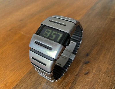 NIKE ナイキ　ホノルルマラソン　2000 腕時計 Unique Vintage Rare Early 2000s Nike Unholey Ron Digital Watch