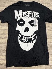 Misfits Fiend Skull Filled Logo Men  s Short Sleeve T-Shirt Size XS - NWOT