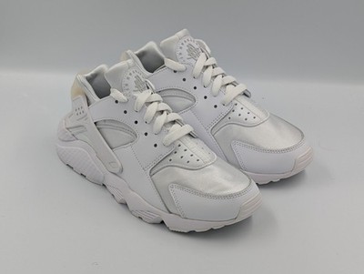 Nike Air Huarache Triple White Men's Size 7/8.5 Women 