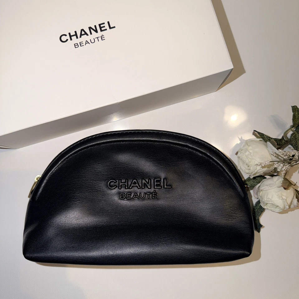 CHANEL Makeup GWP Black Cosmetic Pouch Case Purse With BOX-NEW - Image 2 of 4
