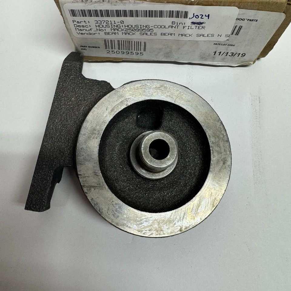 Mack 25099595 - A/C Compressor Line Adapte **SALE** Free Shipping - Image 3 of 3