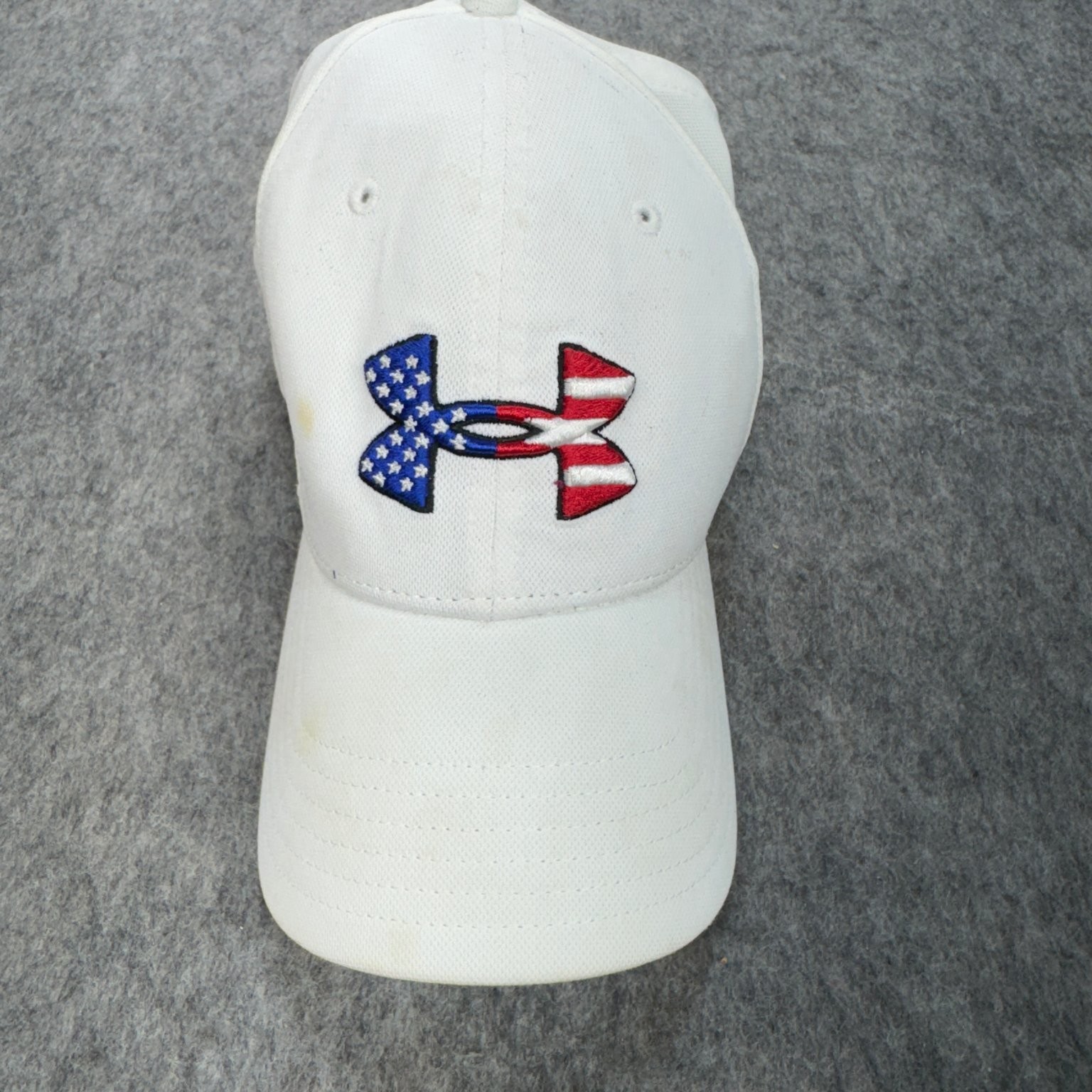Under Armour Hat Men's M/L White USA Flag Logo Classic Fit B