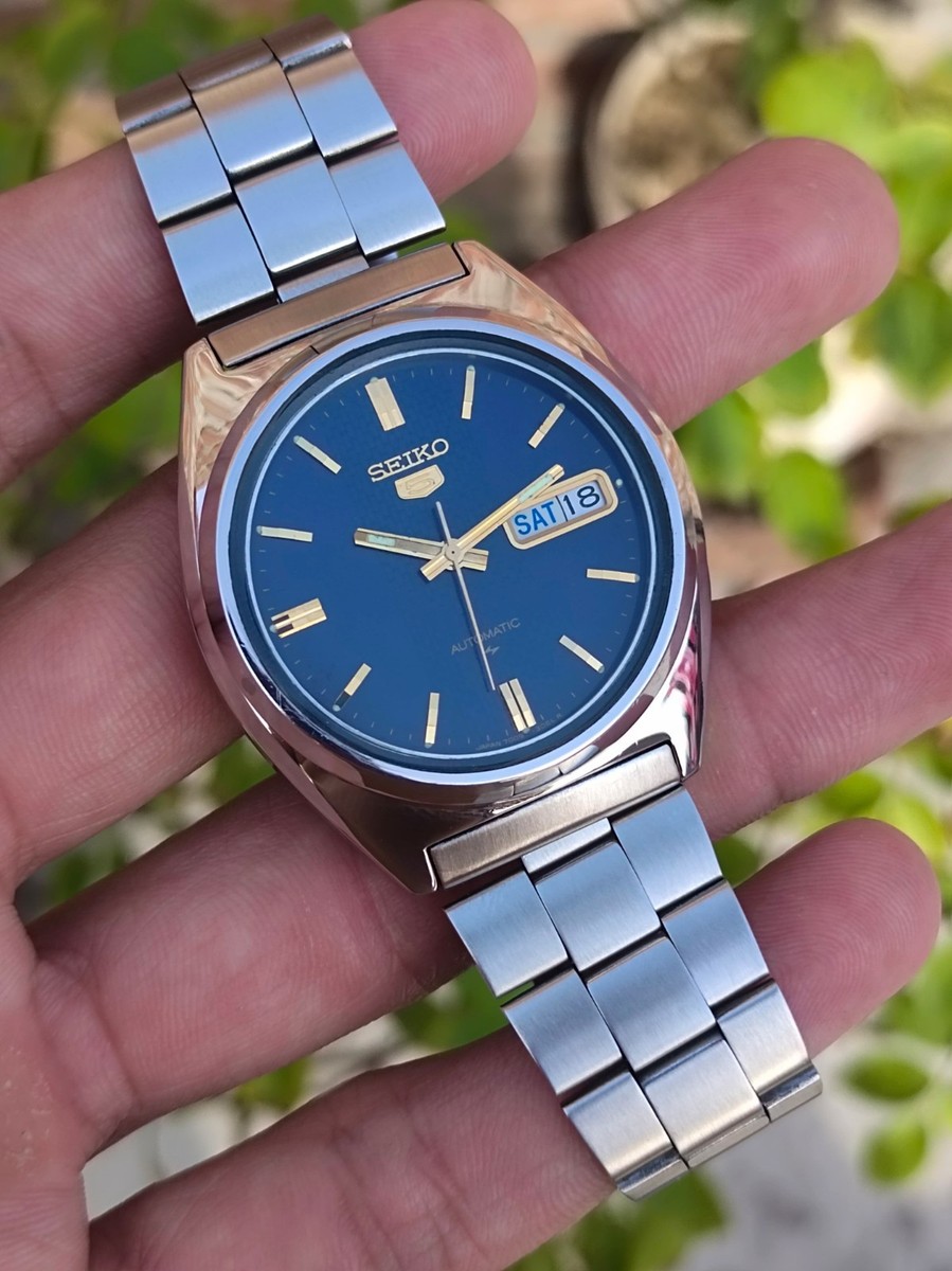 RARE Seiko 5 Royal Blue Honeycomb Texture Dial Gold Tone Automatic
