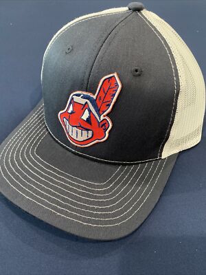CLASSIC THROWBACK INDIANS TRIBE CHIEF WAHOO LOGO TRUCKER SNAPBACK HAT CAP NEW