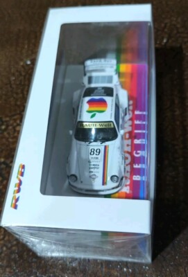 Tarmac Works 1:43 Porsche 930 Rauh Welt Begriff RWB Apple Computer