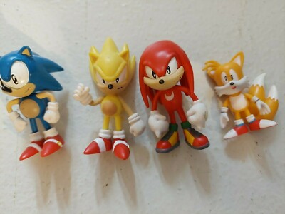 Jazwares Sonic The Hedgehog Super Sonic Action Figure 3 Inch Sega RARE lot of 4