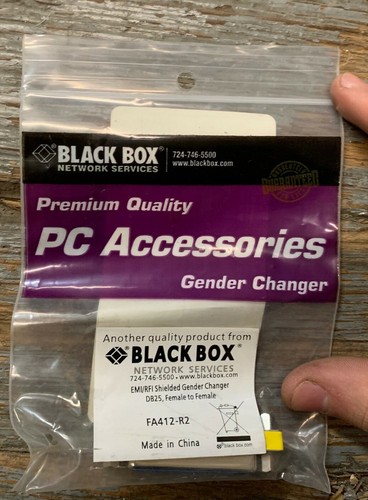 BLACK BOX FA412-R2 EMI/RFI SHIELDED GENDER CHANGER ADAPTER NEW IN PACKAGE - Picture 2 of 5