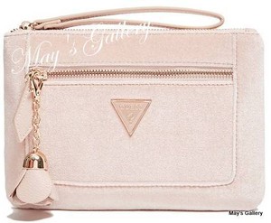 guess key pouch