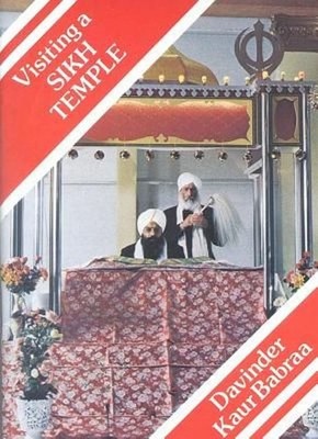 Visiting a Sikh Temple by Davinder Kaur Babraa (English) Paperback Book
