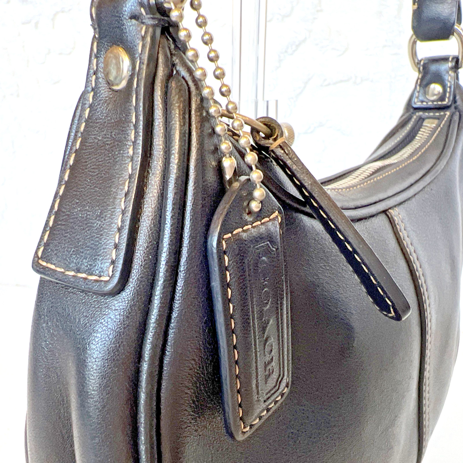Vintage Coach 7593 Hampton Demi Hobo Black Leather Y2… - Gem