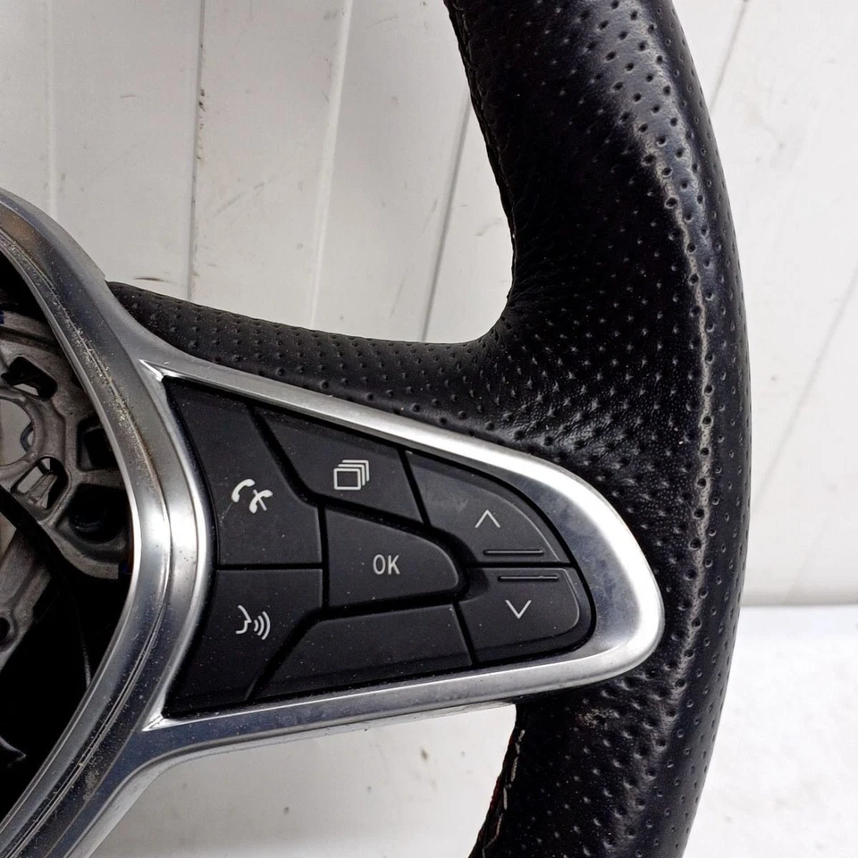 RENAULT CLIO RS 1.0 2023 TCE MK5 Steering Wheel With Multi Functions 484004705R - Image 4 of 4