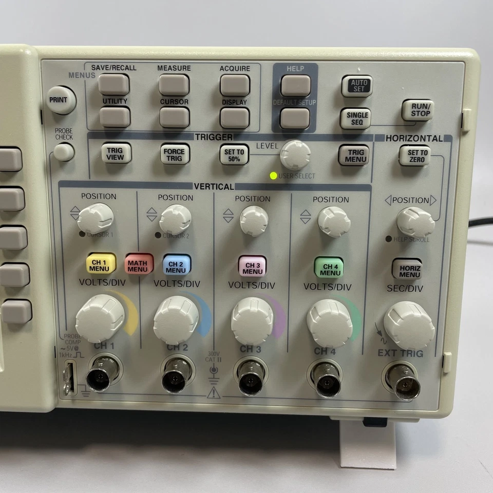 Tektronix TDS2024 Digital Storage Oscilloscope 4ch 200MHz 2GS/s Tested Used - Image 4 of 4
