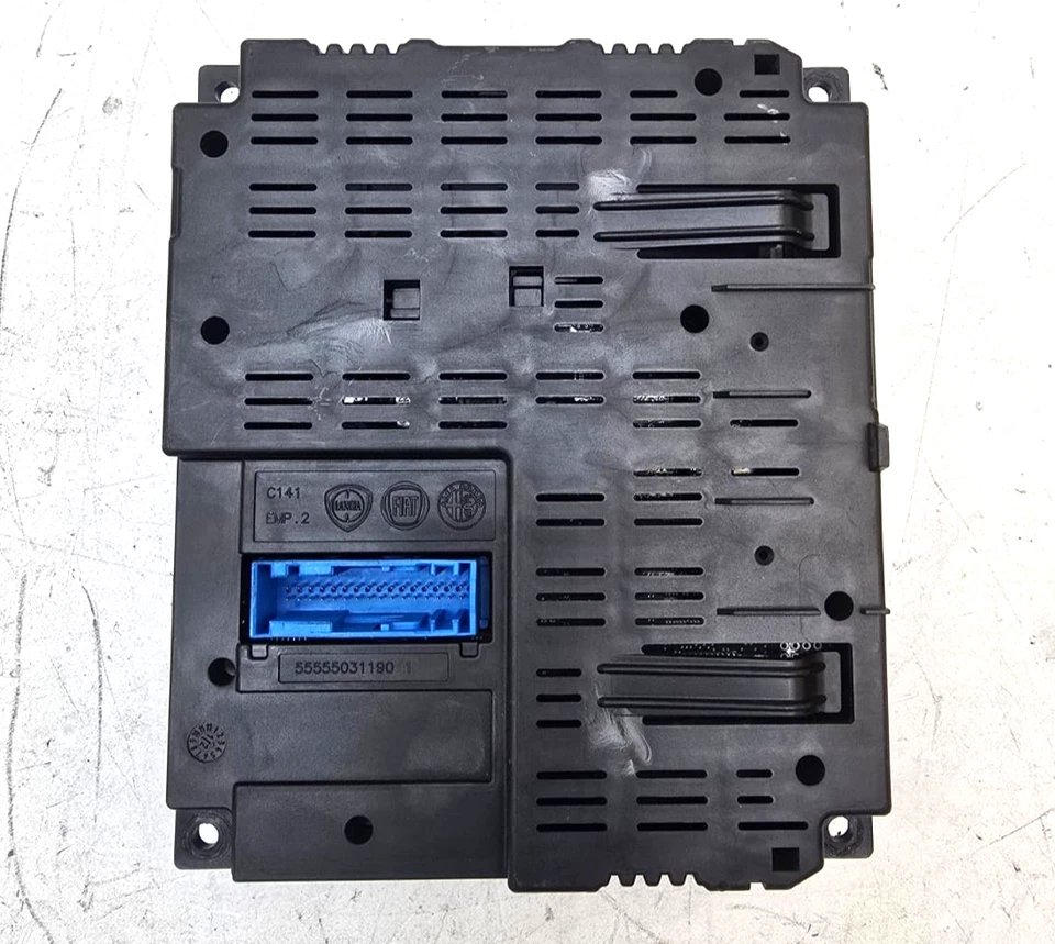 Unidade módulo de comunicação Bluetooth telemática Fiat 500 2012–2017 68078445 fabricante de equipamento original - Imagem 2 de 4