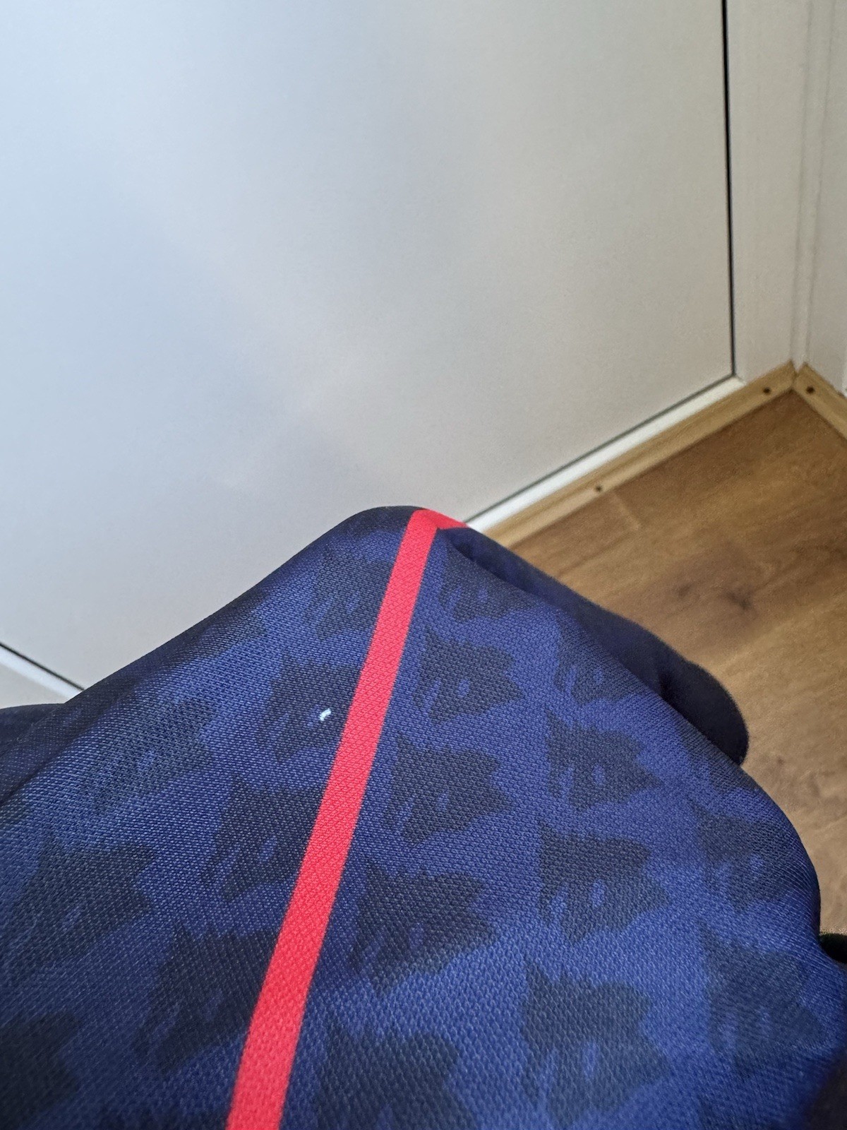 2021-22 New Balance Men’s AS Roma Home Soccer Jersey Forza Roma Sz XL thumbnail 3