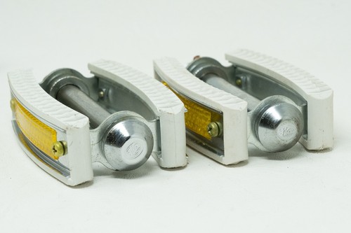 NOS WAY ASSAUTO STELLA SPORT PEDALS VINTAGE BICYCLE 9/16 ITALIAN CITY BIKE OLD - Picture 3 of 8