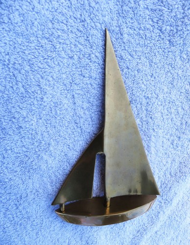 Velero MCM vintage de latón macizo 8 x 5 - Imagen 3 de 5