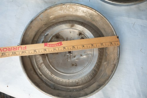 Lot of 3 Dinged Up Aluminum old S/S Chevy Hubcaps (S4L) Rat Rod Chevrolet Hot - Picture 6 of 7