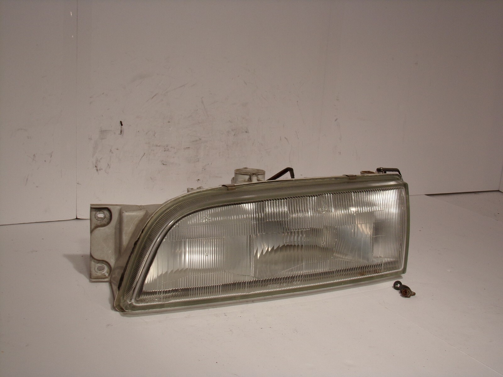 94 95 96 INFINITI Q45 DRIVER SIDE LEFT HEADLIGHT LAMP W/AFTERMARKET HID