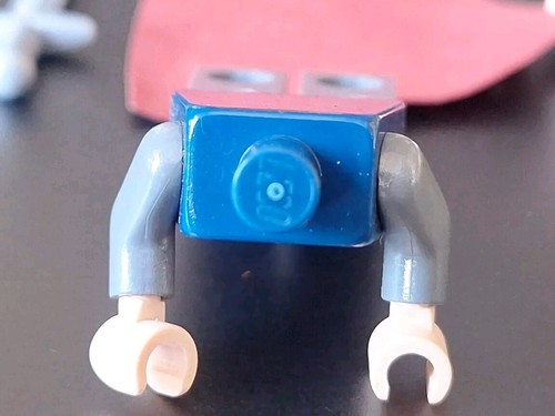 LEGO MINIFIGURE KING ARAGORN - LORD OF THE RINGS FROM SET 79007 - COMPLETE VGC - Picture 3 of 7