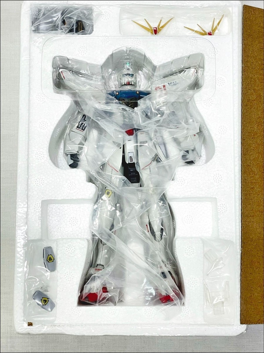 Mobile Suit Gundam F91 CHRONICLE WHITE Ver METAL BUILD