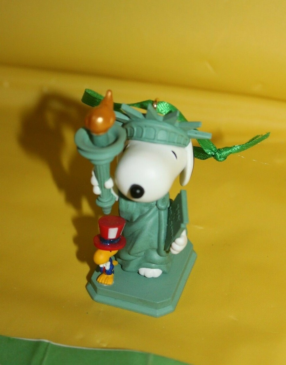 Hallmark Peanuts Snoopy As Statue Of Liberty 2008 Christmas