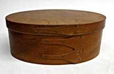 Vintage 3 Finger Oval Shaker Box Pantry Lidded Handmade 8.5" x 6" Flaw
