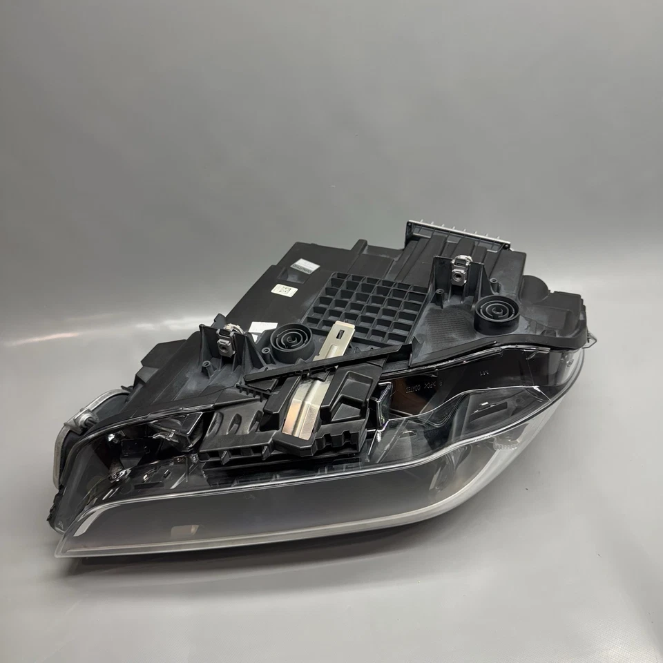 BMW X1 HEADLIGHT RIGHT PASSENGER 2016 2017 2018 2019 LED OEM 63117193712 - Imagem 3 de 4