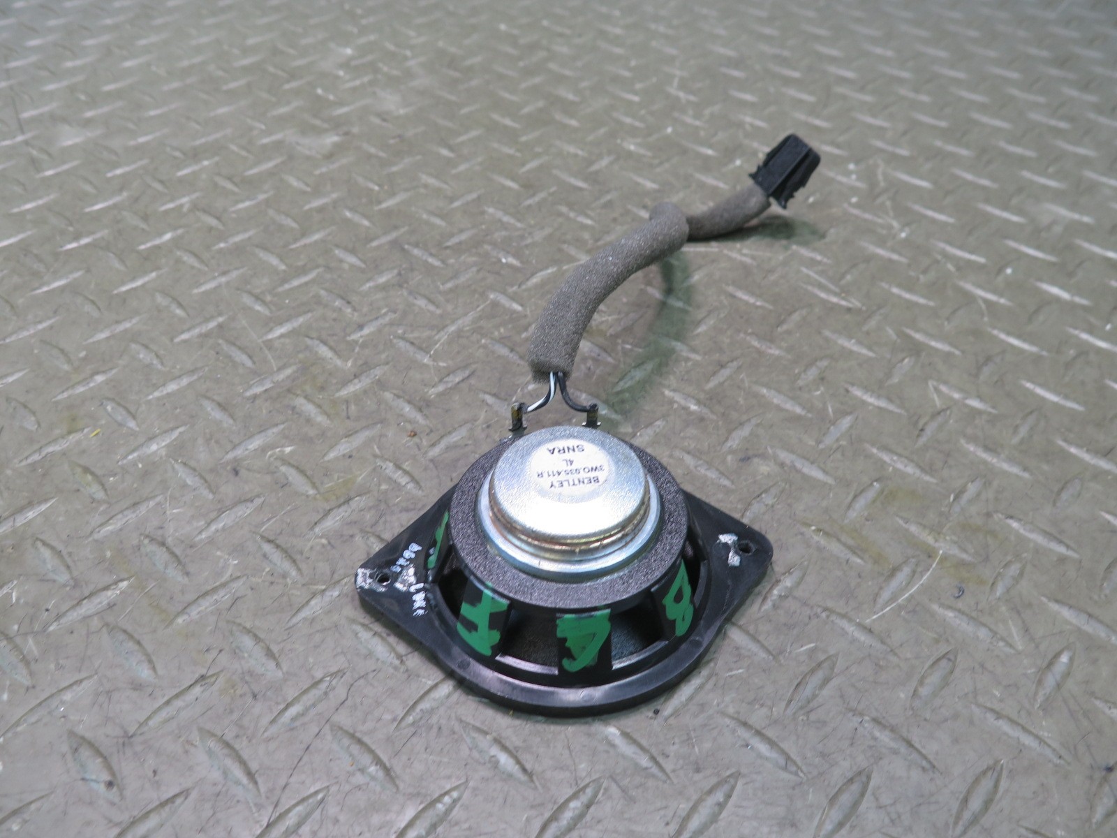 Bentley Continental GT 2003-2010 Front Speakers Pair