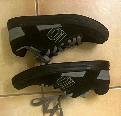 Five Ten Black freerider mountain bike Shoes - US 8.5