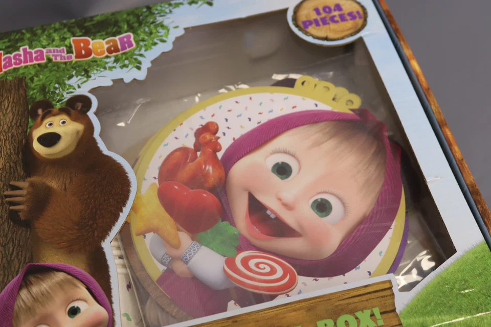 Mighty Mojo Masha and The Bear Party-In-A-Box - Complete Decorating Kit - Image 3 of 4