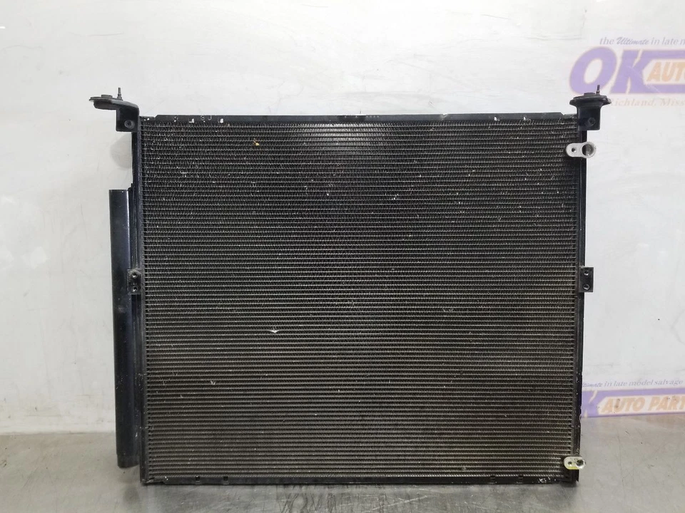 07 2007 TOYOTA FJ CRUISER 4.0L AC CONDENSER - Image 2 of 4