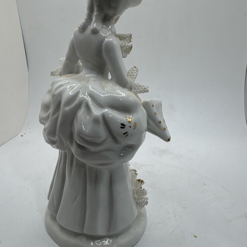 Vintage Textured Lace Porcelain Figurine - Picture 6 of 12