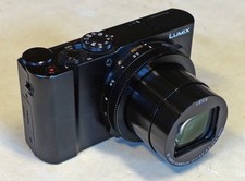 Panasonic DMC-LX10 Digital Camera 20.1 MP 3x Optical Zoom Tiltable Screen