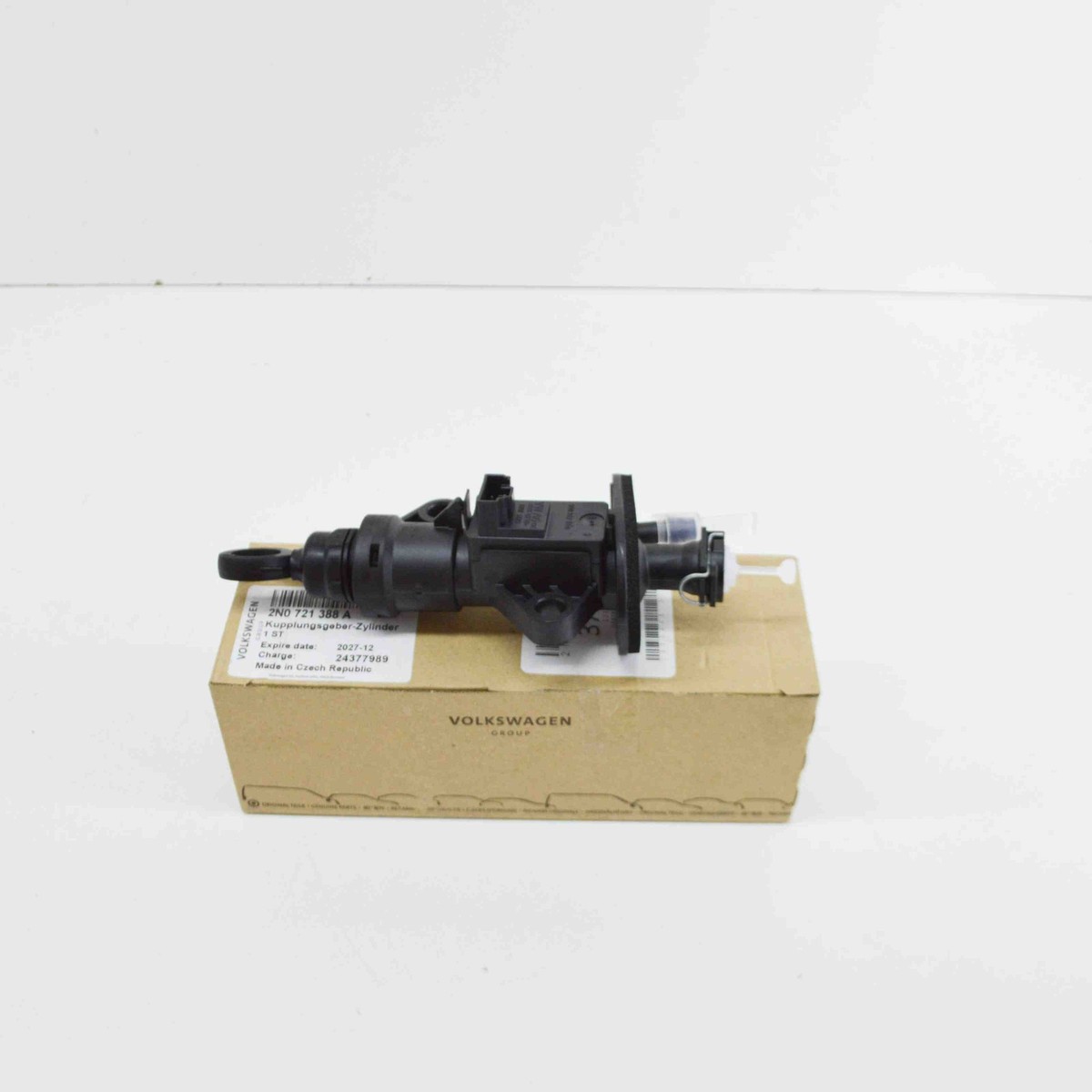 VOLKSWAGEN CRAFTER SZ Clutch Pedal Master Cylinder 2N0721388A NEW