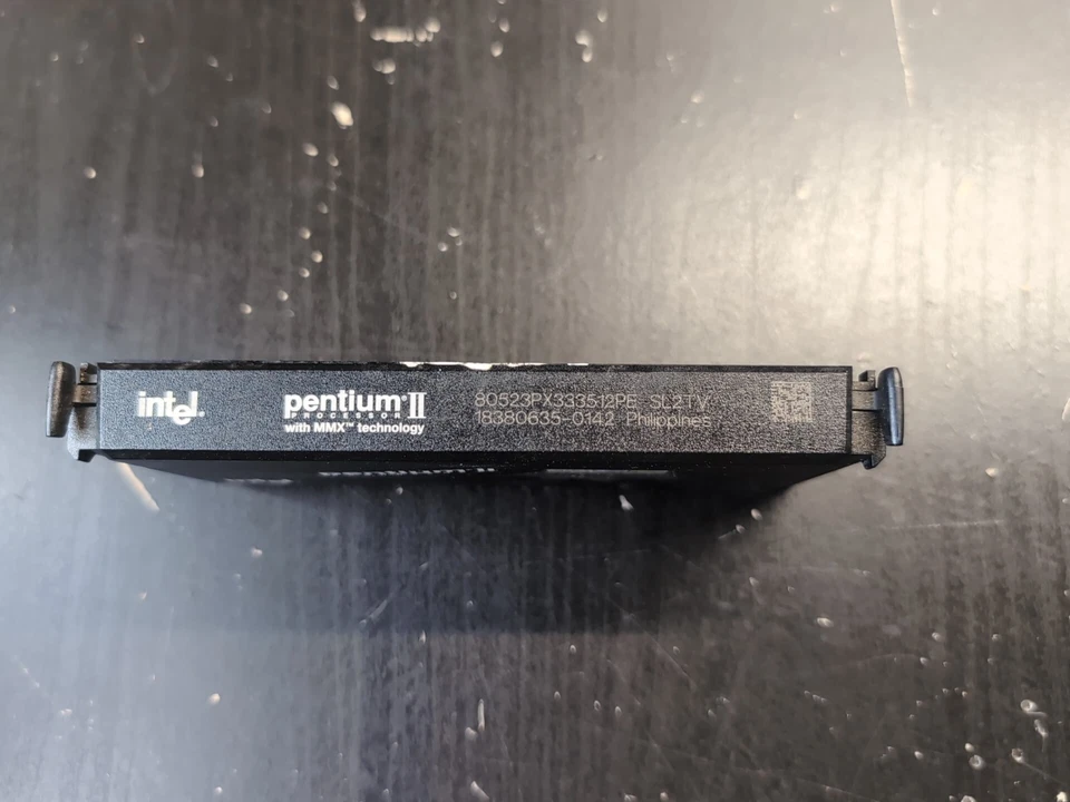 Intel Pentium II 333MHz CPU Processor | 512 KB |Slot 1 | 80523PX333512PE | SL2TV - Image 2 of 4