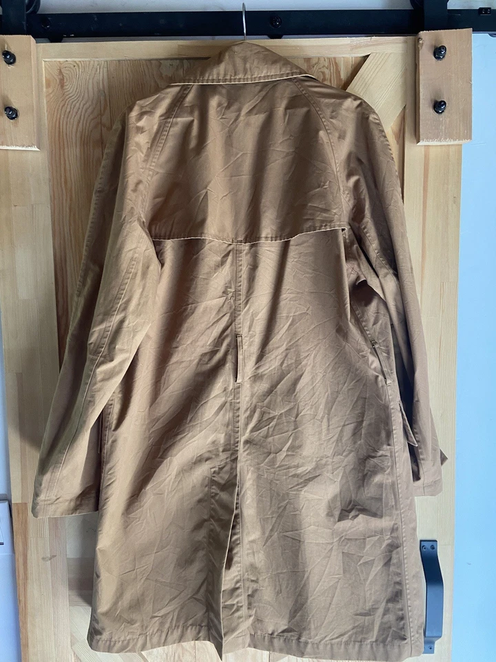 Abrigo de cubierta de válvula VC blanco privado Foto 2 de 4