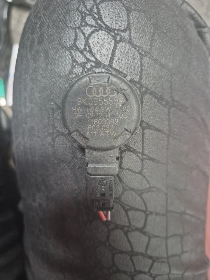 AUDI A5 8T FRONT WINDSCREEN RAIN SENSOR 2008 8K0955559 2009 - Image 2 of 3