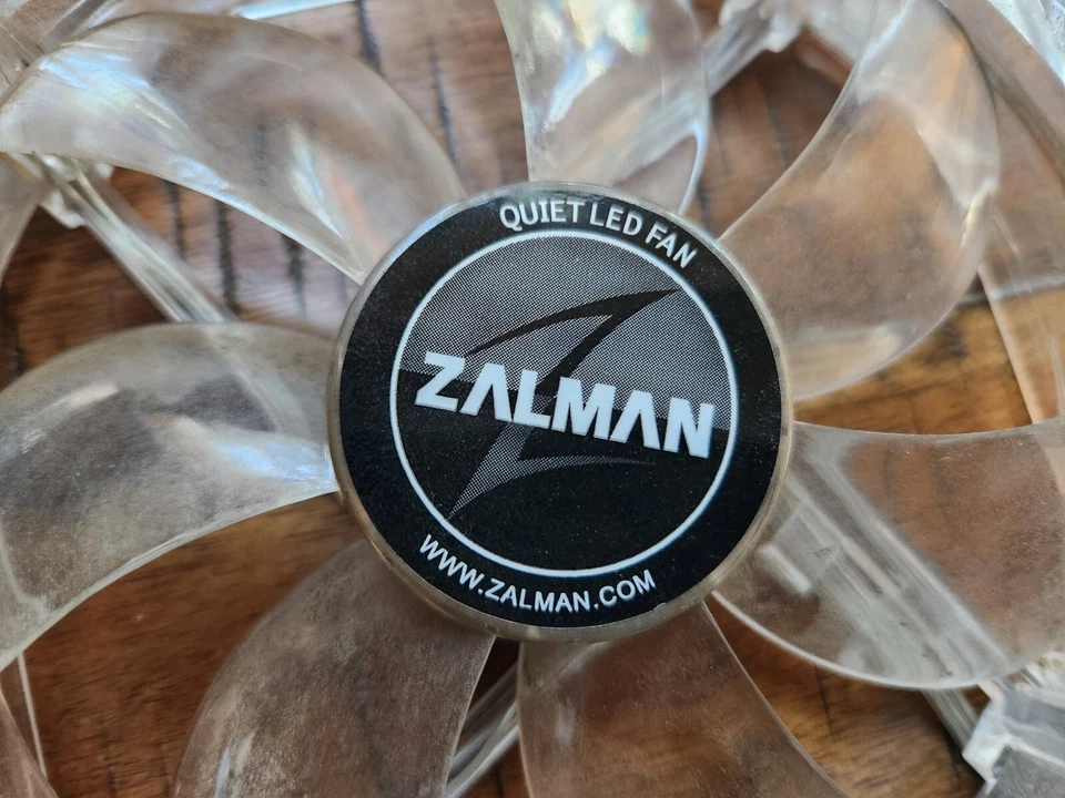 Zalman 120mm Case Fan, Clear with Blue LED, Model # ZA1225CSL - Image 4 of 4