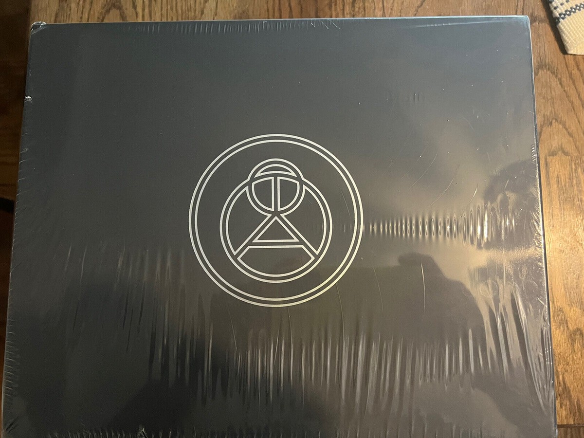 ミュージック Coheed and Cambria DVD & CD BOX Set RARE Neverender (Children Of The Fence Edition) [Box] [PA] by