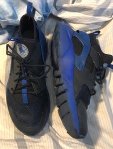 navy blue huarache sandals