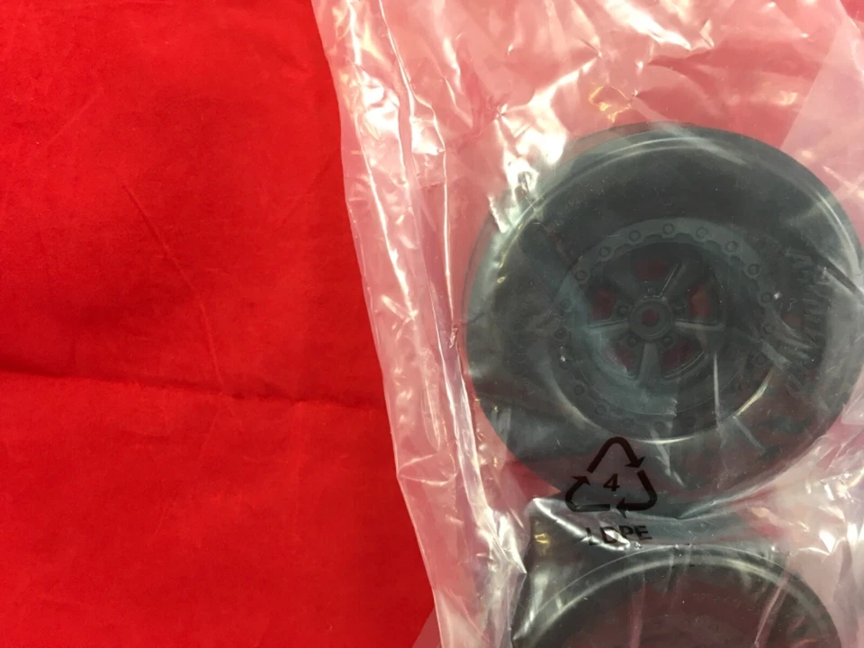 4 TEAM ASSOCIATED DR10 REAKT DRAG RACE CAR TIRES + WHEELS SET slicks no prep NIP - Image 4 of 4