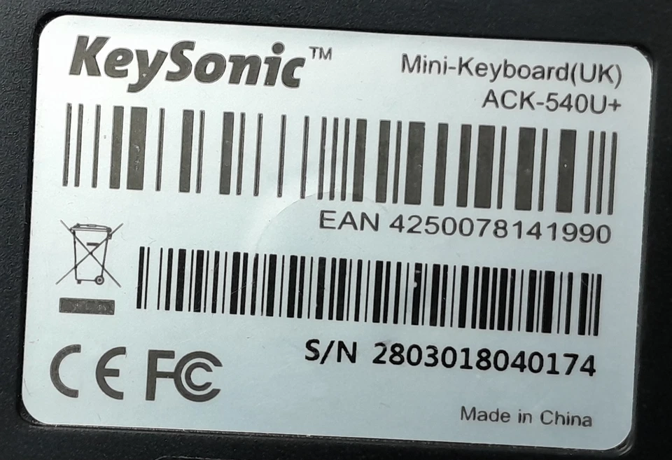 Keysonic Mini Keyboards with Touchpad ACK-540U+ - Joblot x9 - Image 3 of 4