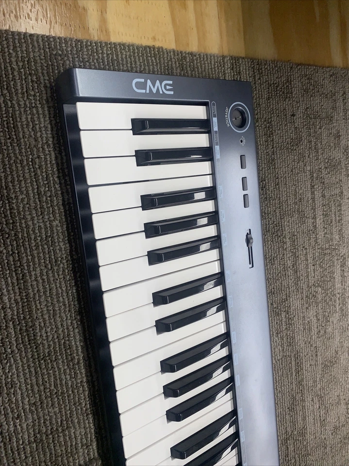 Teclado controlador CME M-Key 49 teclas USB MIDI | Sin adaptador de corriente - 98733 Foto 4 de 4