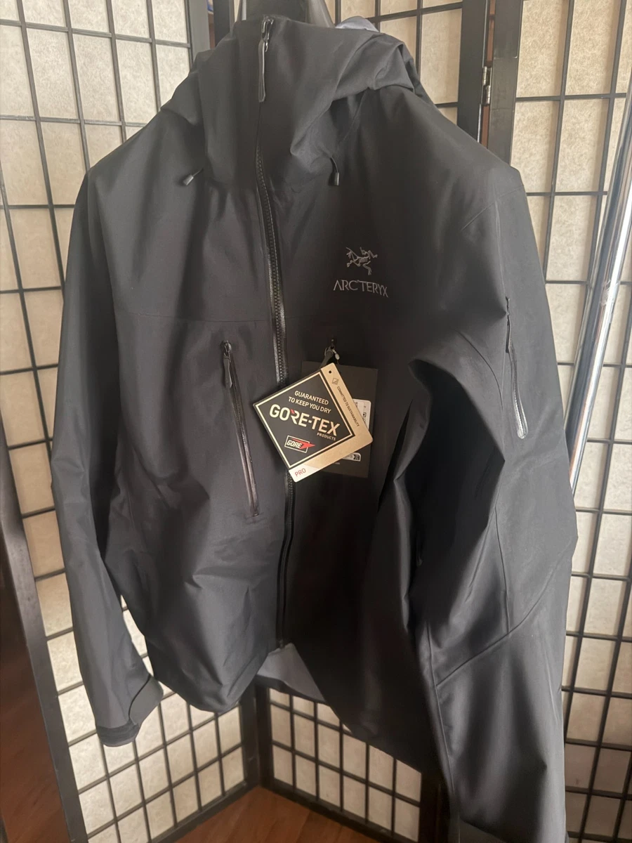 Preços baixos em Arc'teryx Alpha SV Casacos e jaquetas para Homens