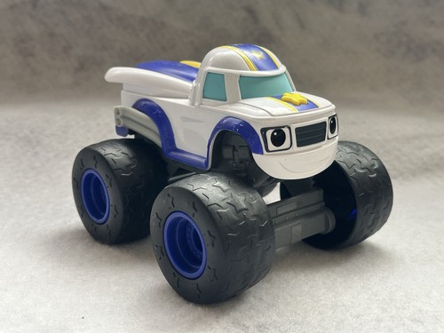 Blaze And The Monster Machines Darrington Monster Truck 7” Taking Truck - Picture 2 of 7